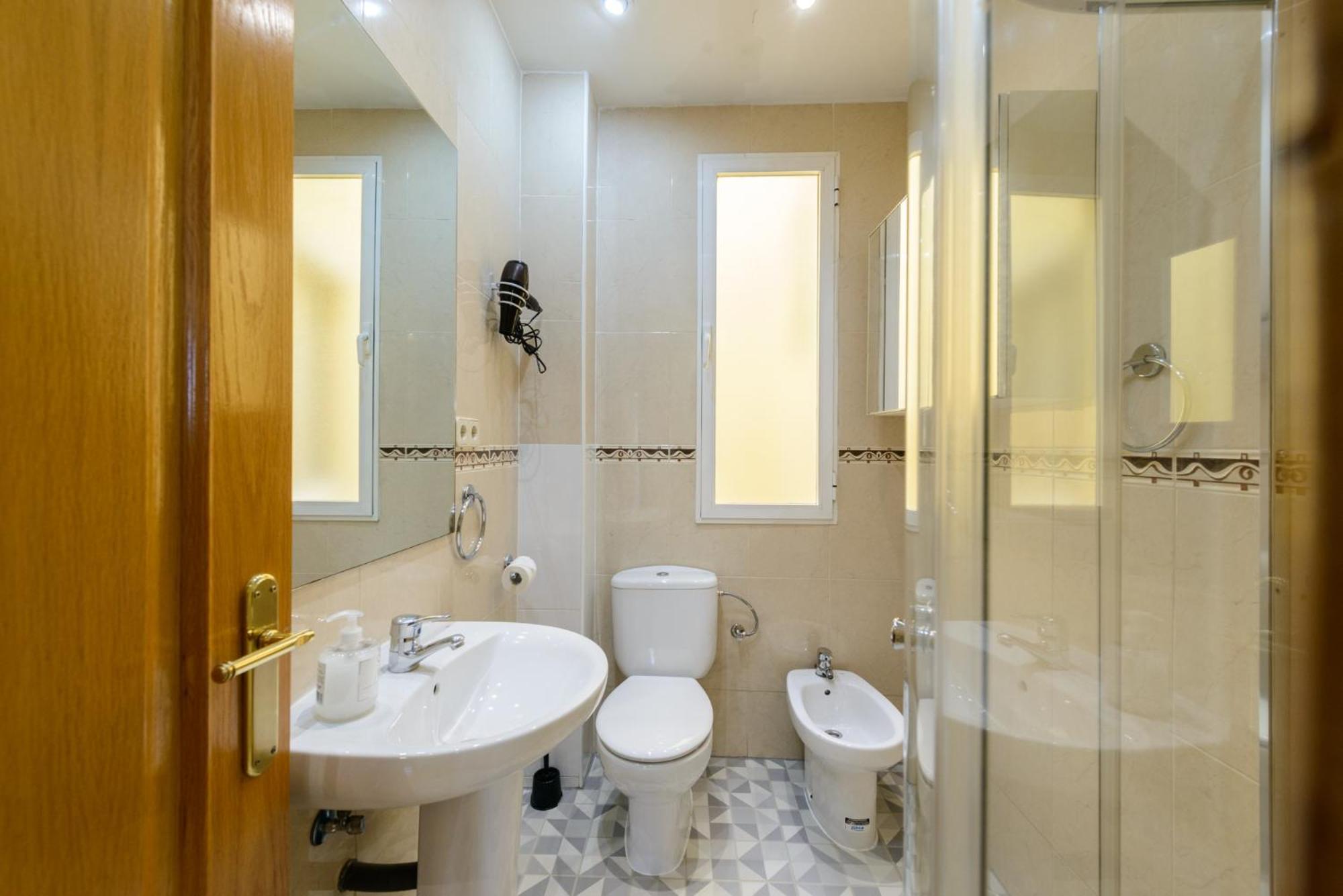 Amplio Piso En Madrid Centro Con Vistas Al Templo De Debod Apartman Kültér fotó