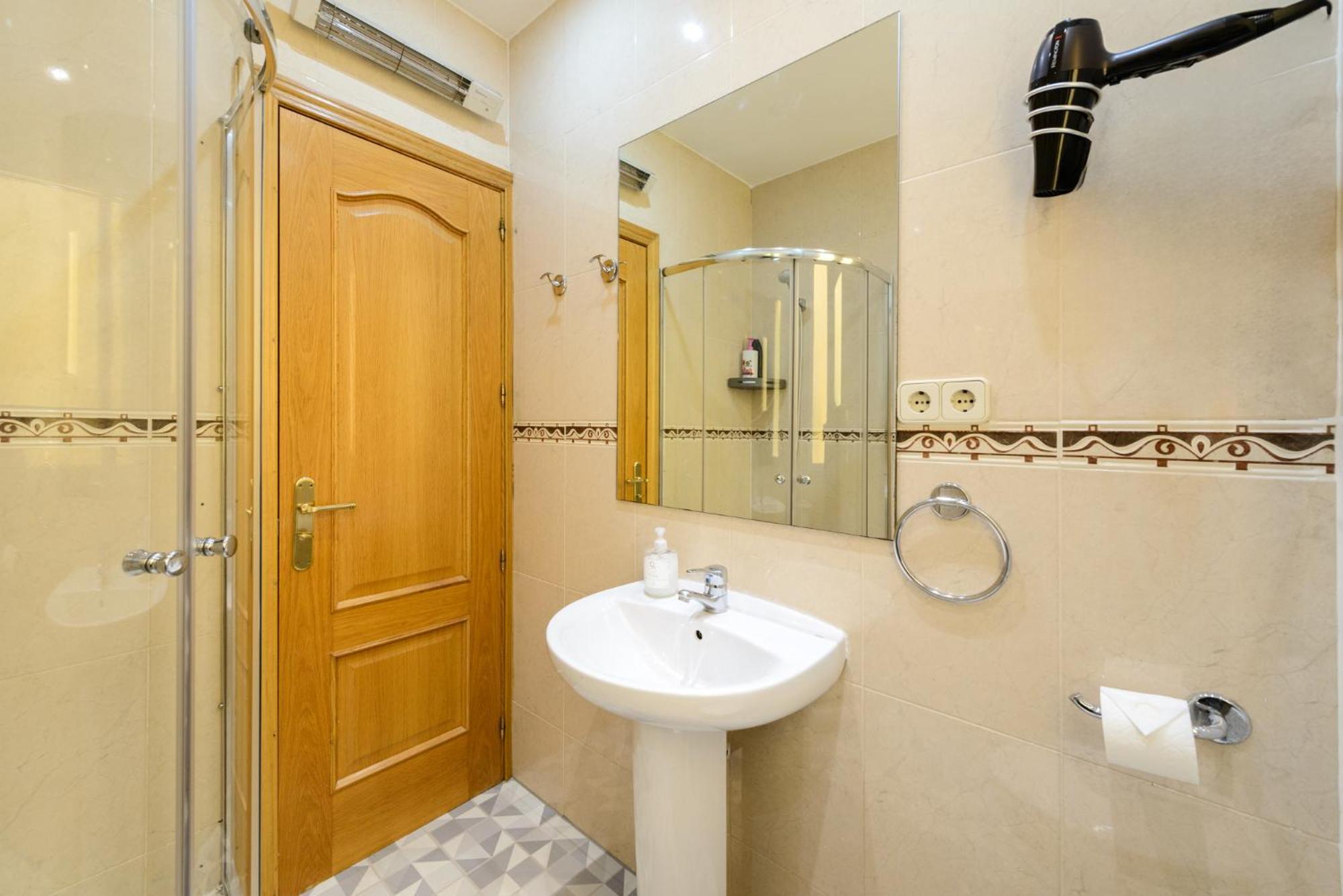 Amplio Piso En Madrid Centro Con Vistas Al Templo De Debod Apartman Kültér fotó