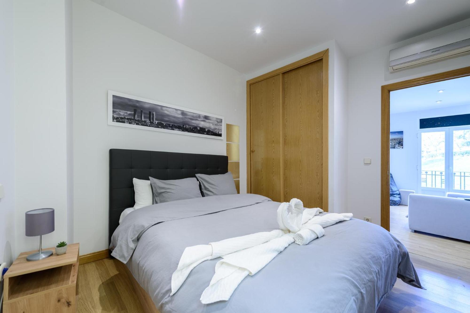 Amplio Piso En Madrid Centro Con Vistas Al Templo De Debod Apartman Kültér fotó
